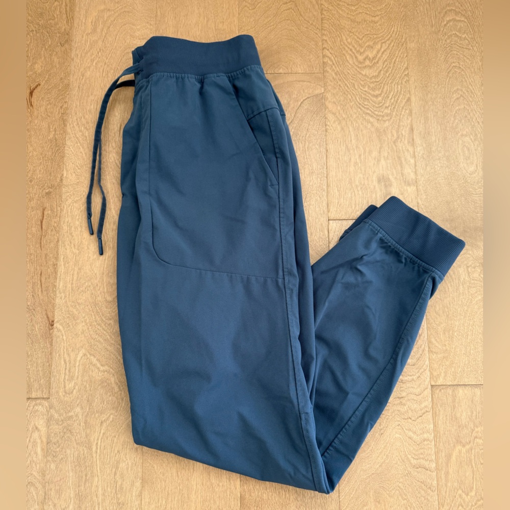 Lululemon Men's Blue Joggers